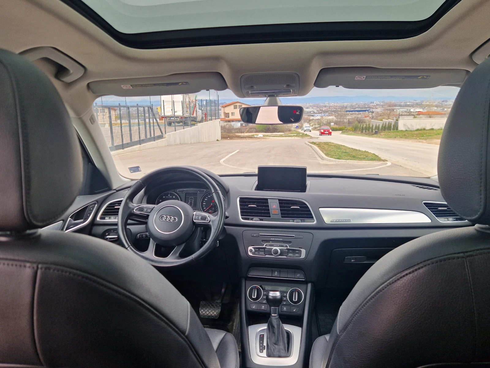 Audi Q3 2.0 TFSI QUATTRO, снимка 8 - Автомобили и джипове - 53285427