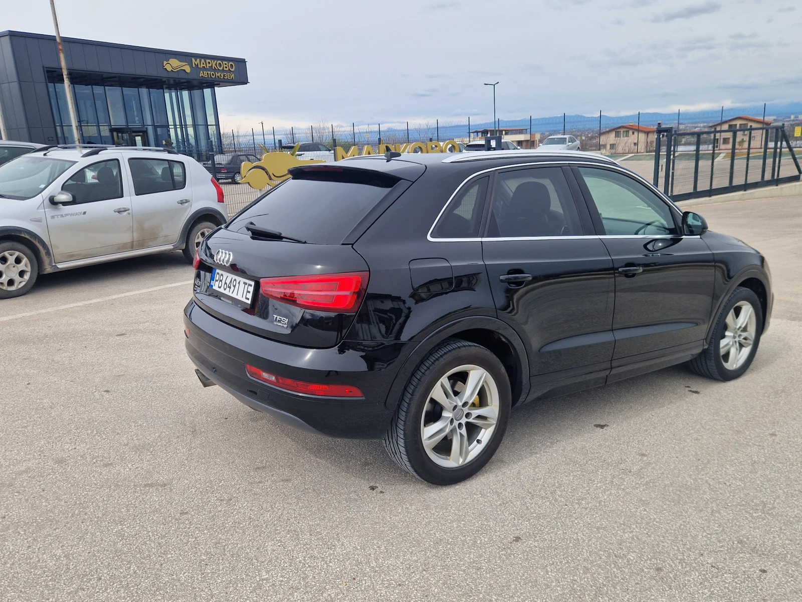 Audi Q3 2.0 TFSI QUATTRO, снимка 4 - Автомобили и джипове - 53285427