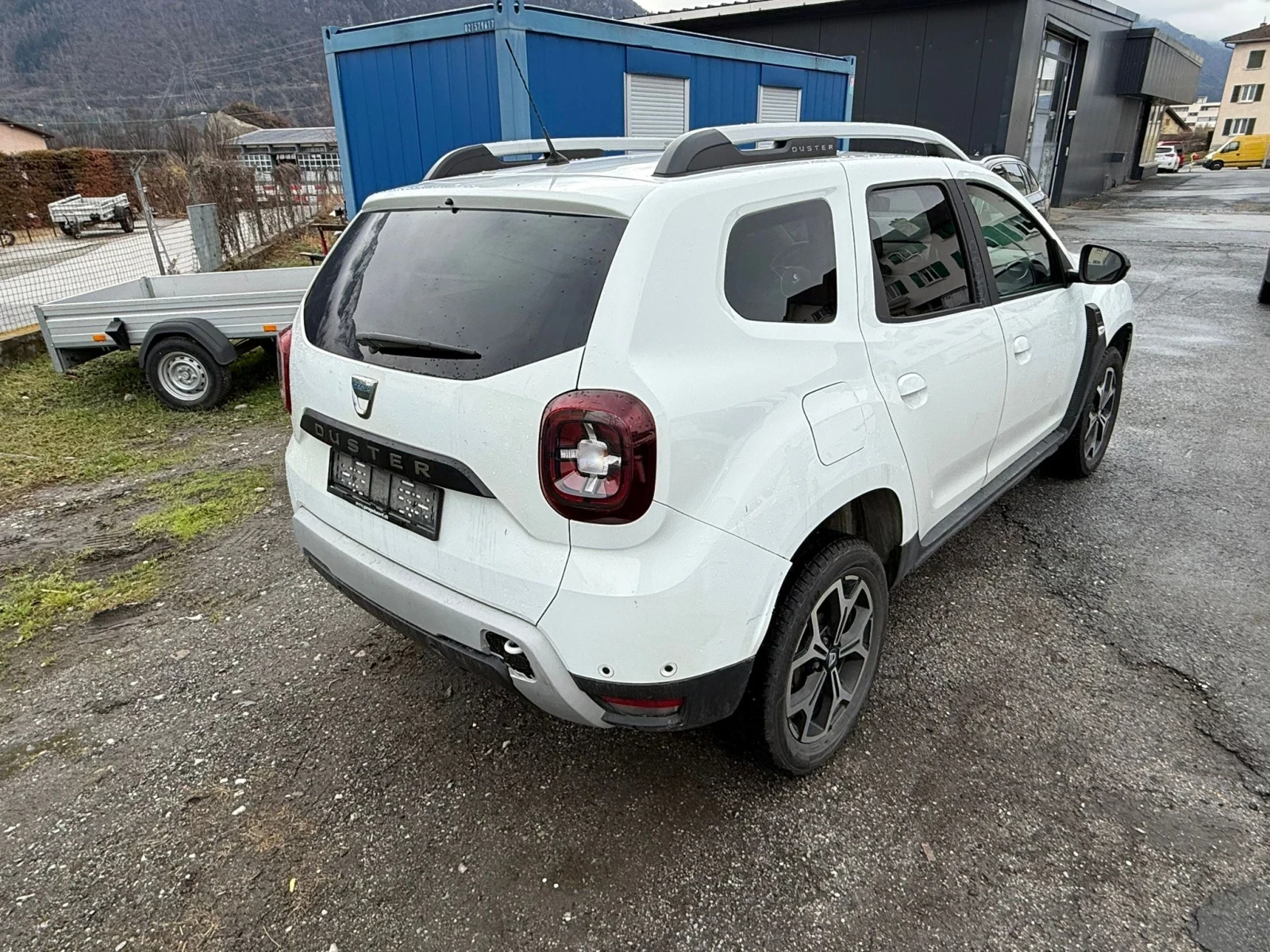 Dacia Duster 1.33 ШВЕЙЦАРИЯ 4х4, снимка 4 - Автомобили и джипове - 53818656