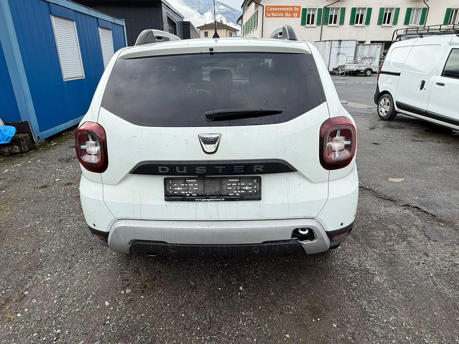 Dacia Duster 1.33 ШВЕЙЦАРИЯ 4х4, снимка 5 - Автомобили и джипове - 53818656