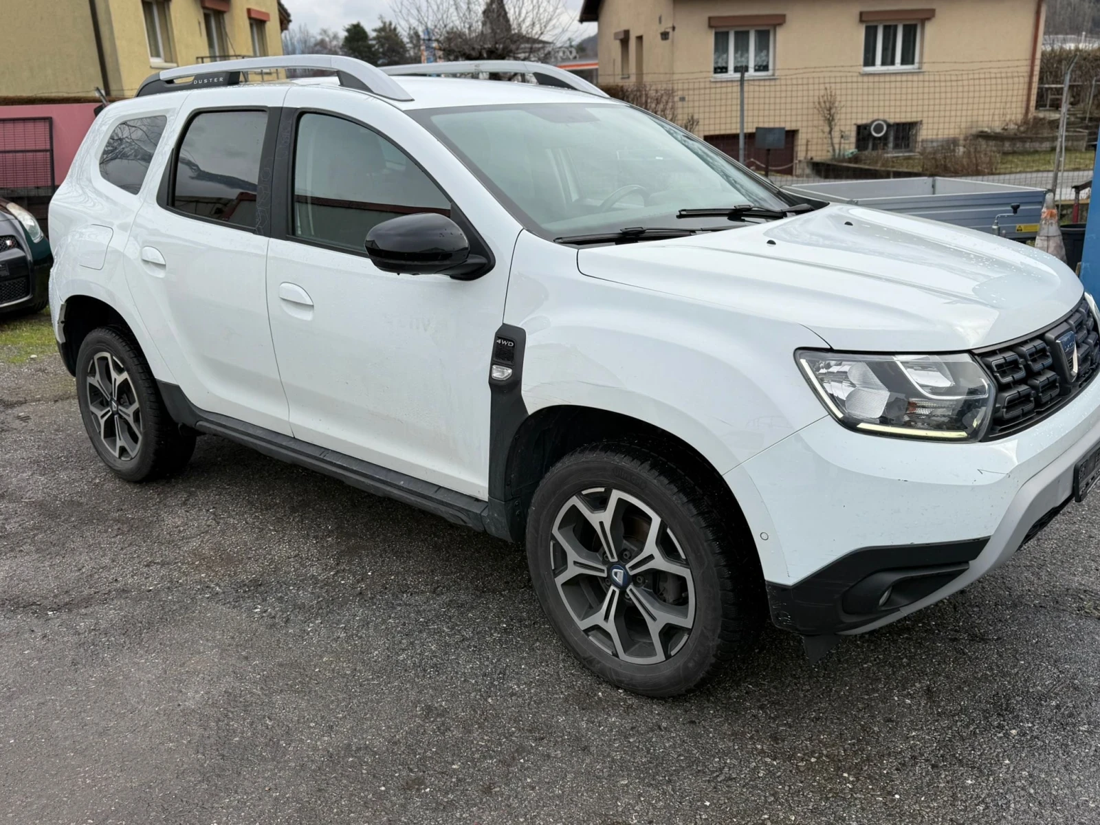 Dacia Duster 1.33 ШВЕЙЦАРИЯ 4х4, снимка 2 - Автомобили и джипове - 53818656