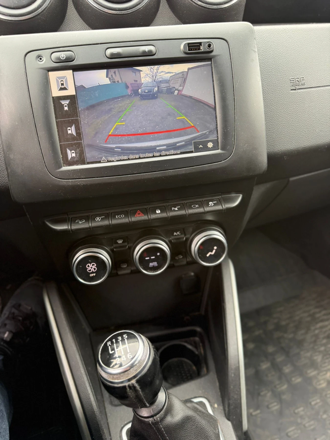 Dacia Duster 1.33 ШВЕЙЦАРИЯ 4х4, снимка 3 - Автомобили и джипове - 53818656