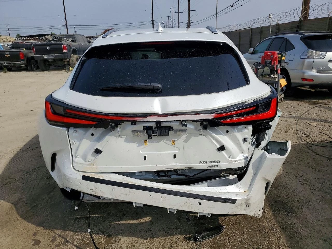 Lexus NX 350h, снимка 6 - Автомобили и джипове - 54477809