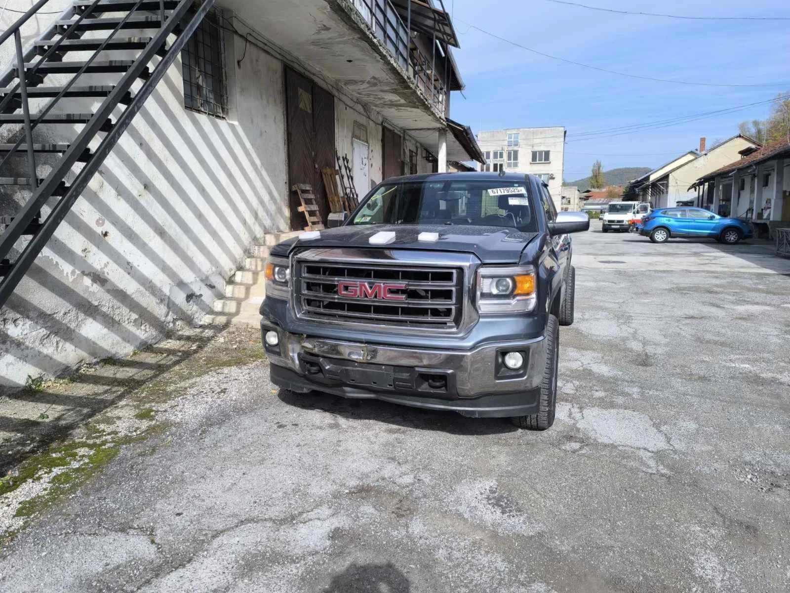 Gmc Sierra, снимка 2 - Автомобили и джипове - 54715692