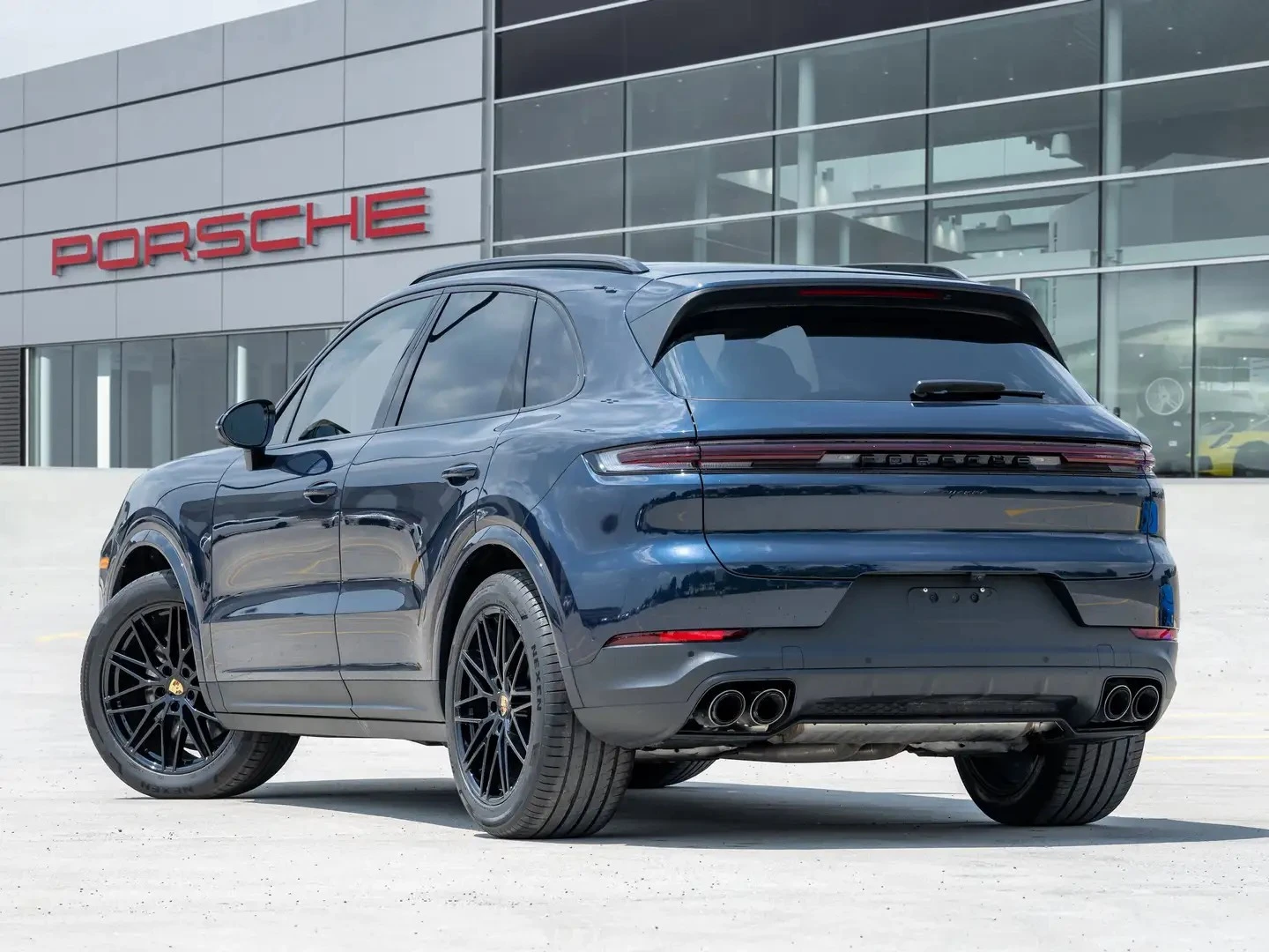Porsche Cayenne Premium Pkg Plus * AвтоКредит * (ЦЕНА ДО БГ), снимка 4 - Автомобили и джипове - 55185304