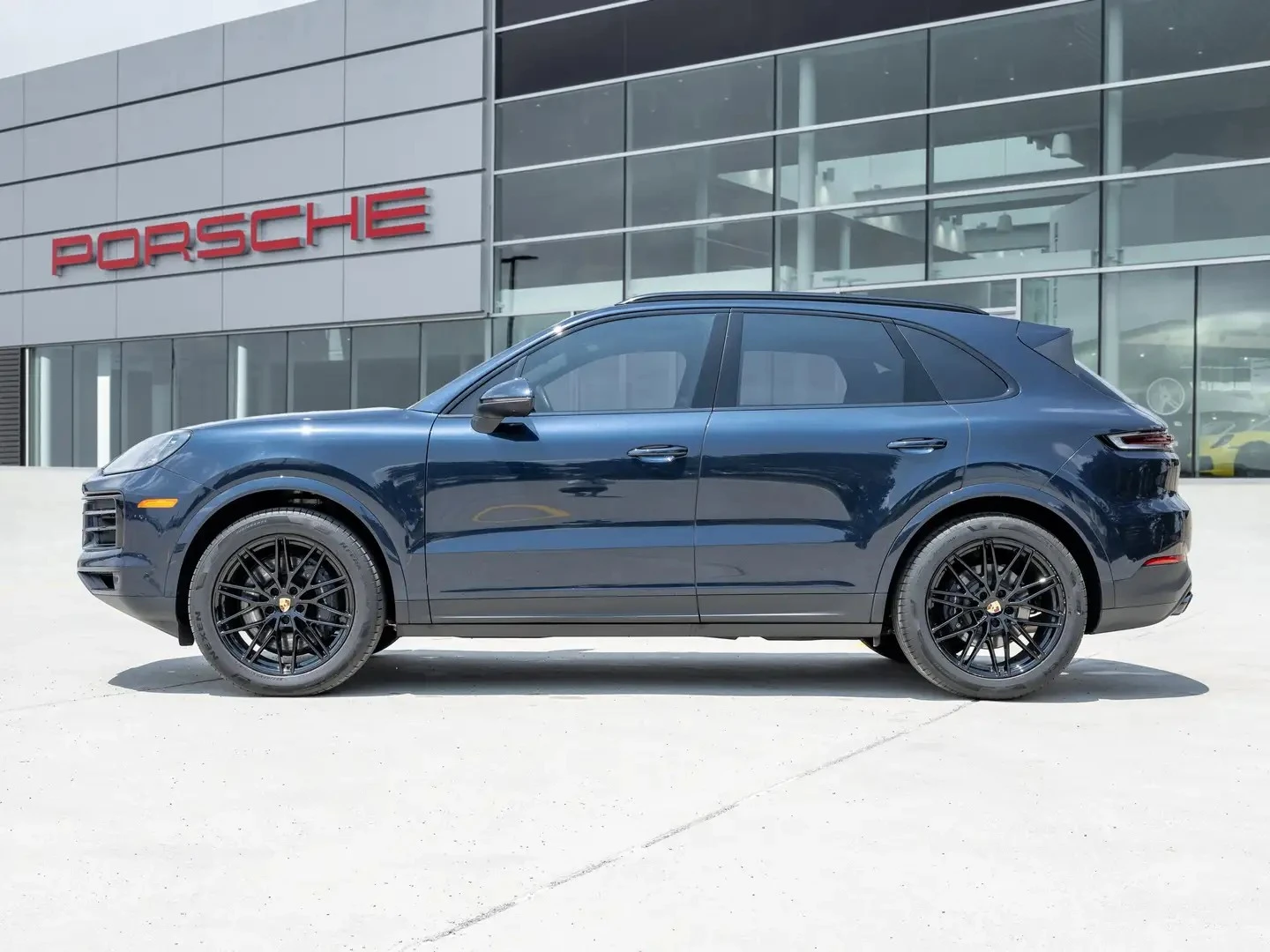 Porsche Cayenne Premium Pkg Plus * AвтоКредит * (ЦЕНА ДО БГ), снимка 3 - Автомобили и джипове - 55185304