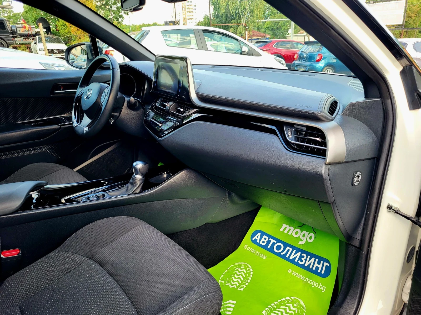 Toyota C-HR 1.8 HYBRID/ EURO-6 D-TEMP, снимка 8 - Автомобили и джипове - 55588736