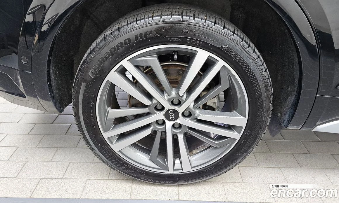 Audi Q5 45 TFSI Quattro Premium, снимка 5 - Автомобили и джипове - 55676678