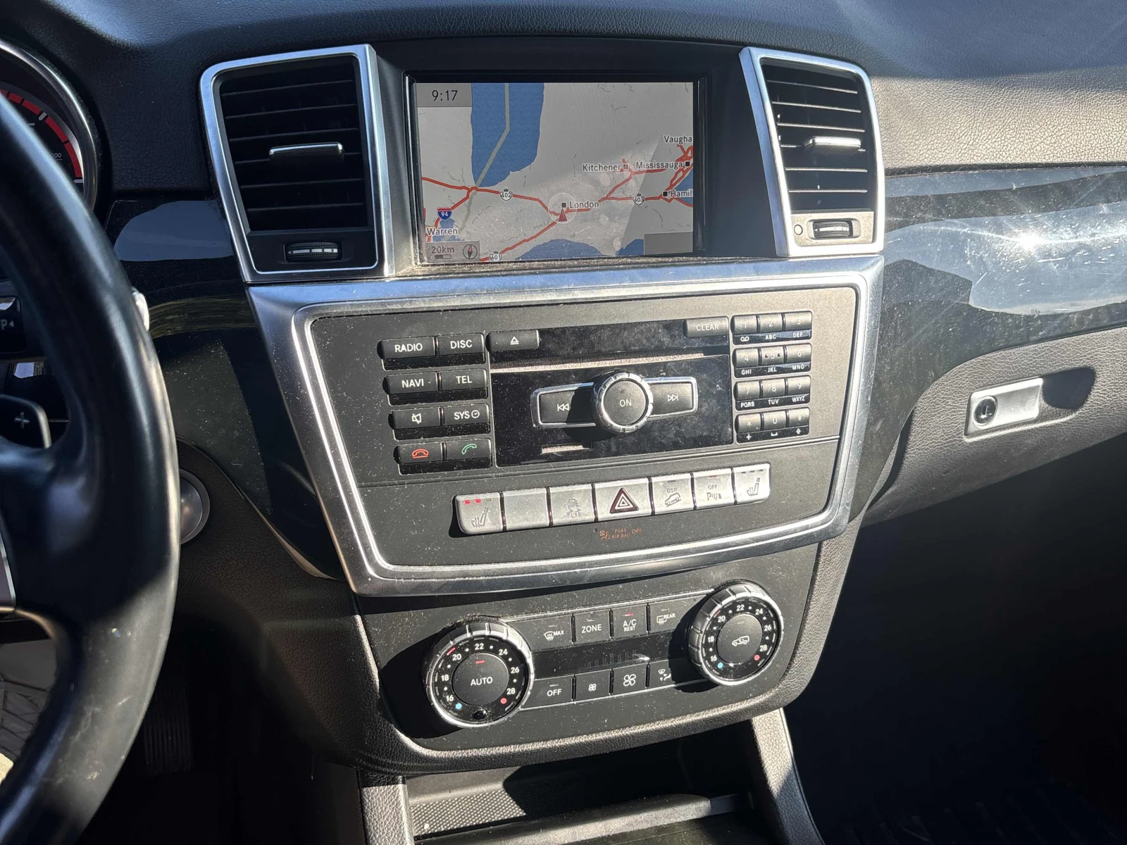 Mercedes-Benz ML 350 BlueTEC / Harman Kardon / Carfax / ПРОГНОЗНА ЦЕНА , снимка 9 - Автомобили и джипове - 56119991