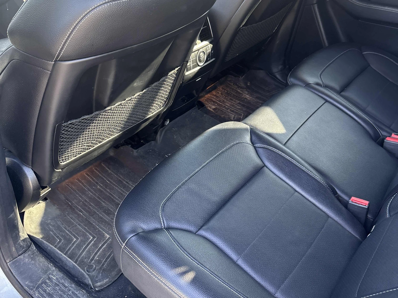 Mercedes-Benz ML 350 BlueTEC / Harman Kardon / Carfax / ПРОГНОЗНА ЦЕНА , снимка 11 - Автомобили и джипове - 56119991