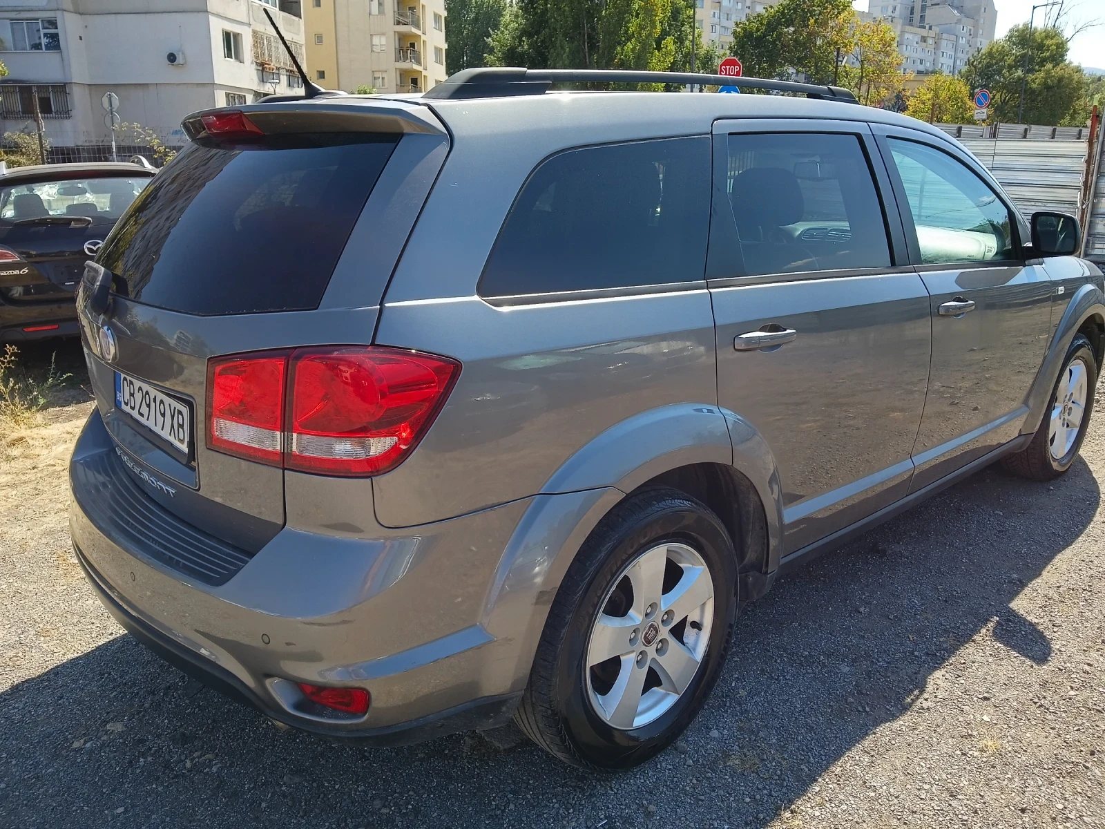 Fiat Freemont 2.0 д 7 места 170 к.с., снимка 3 - Автомобили и джипове - 56138396