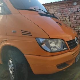 Mercedes-Benz 208, снимка 12