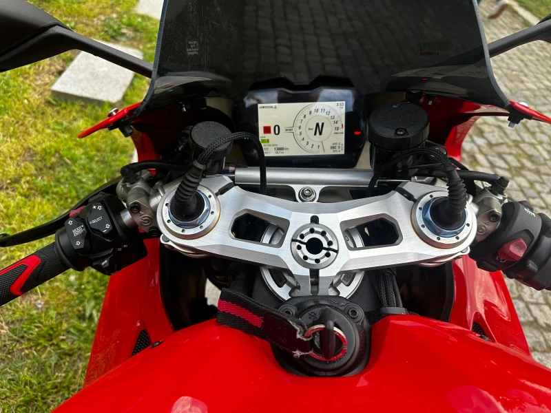 Ducati Panigale V4S 2021, снимка 9 - Мотоциклети и мототехника - 52645811