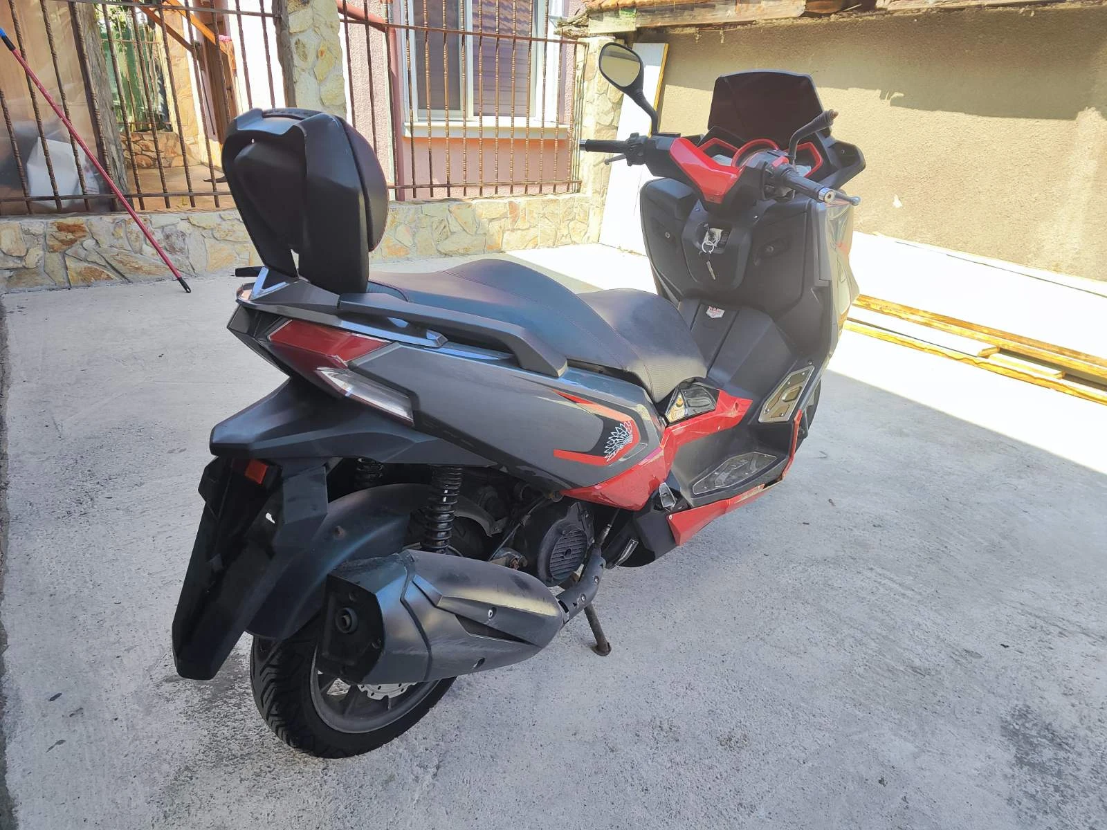 Lexmoto Scooters DT125T - изображение 3