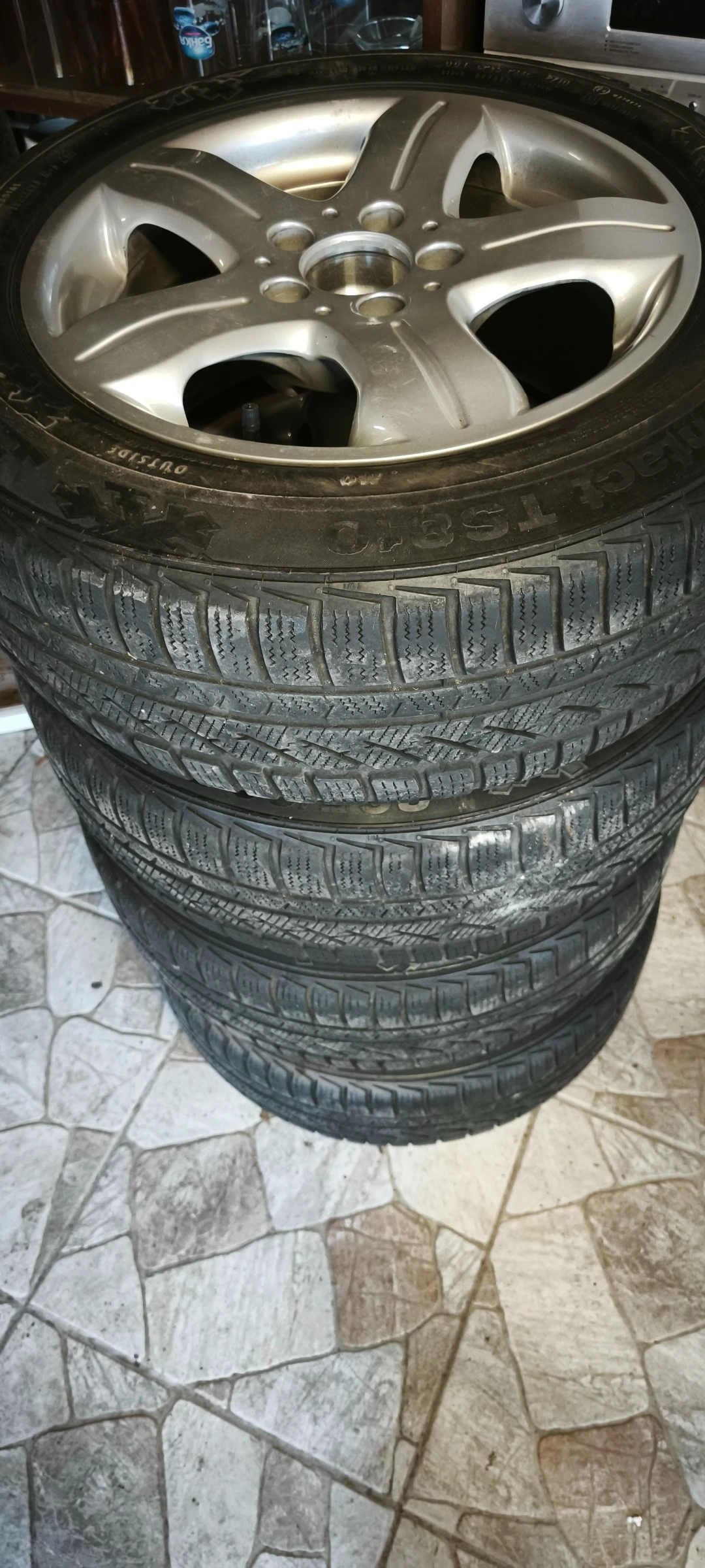 ���� � ������ 205/65R16 �� Mercedes-Benz C 180 | Mobile.bg � ����������� 2