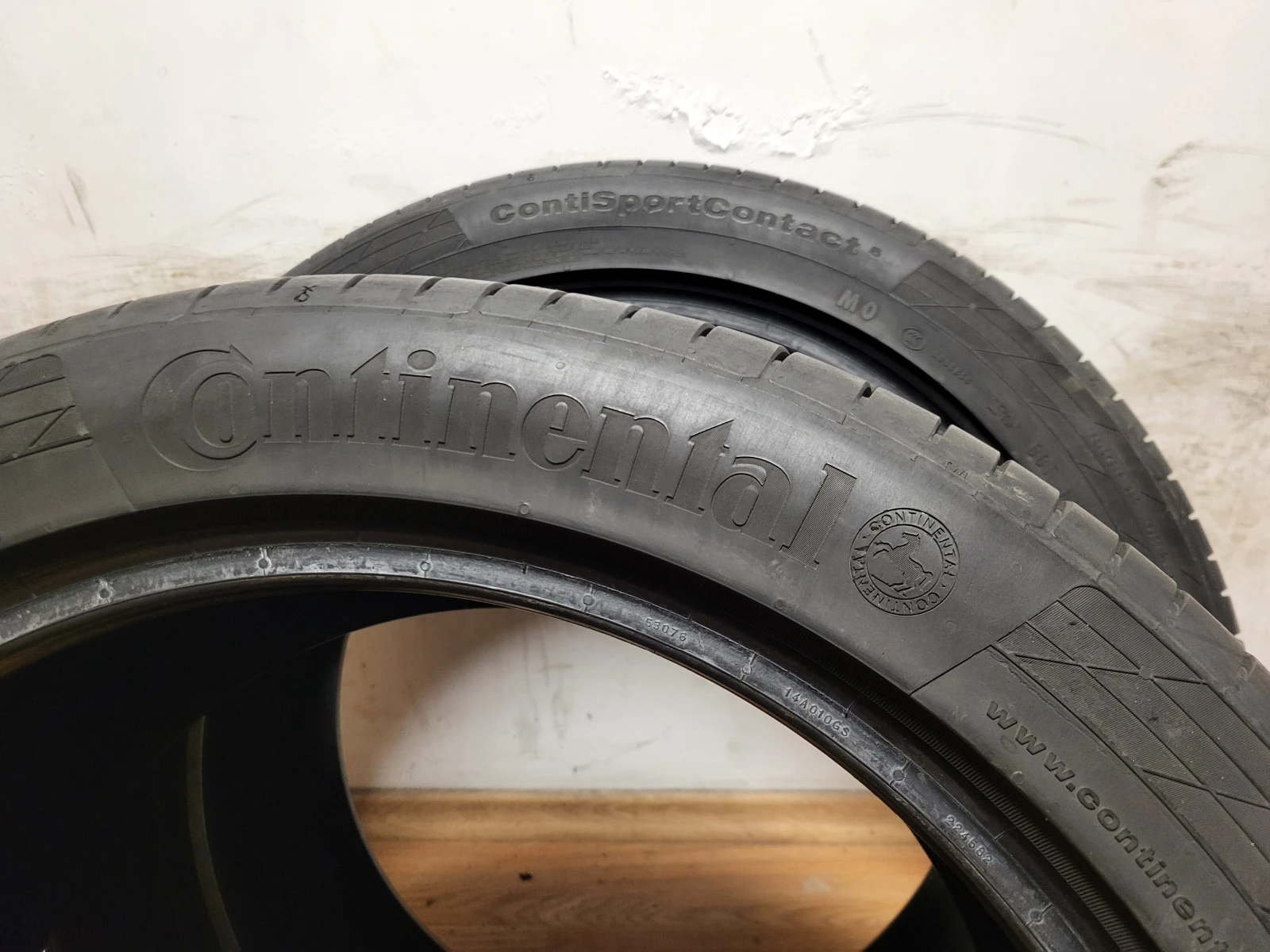 Гуми Летни 275/40R19, снимка 9 - Гуми и джанти - 53724761