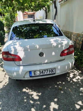 Skoda Superb Седан , снимка 2