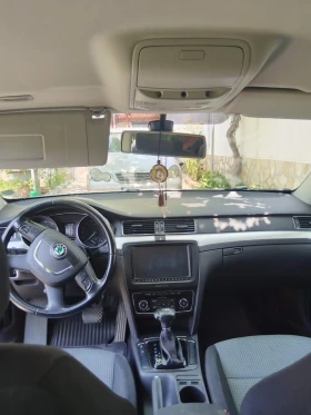 Skoda Superb Седан , снимка 3