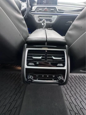 BMW 750 M PACK * PANO * HARMAN * ОБДУХВАНЕ * CARFAX *  - 22500 € / 44006.17 лв. - 93220793 16