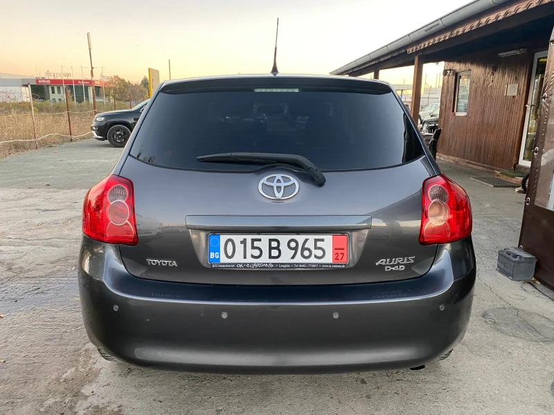 Toyota Auris 2.0 D4D, снимка 5 - Автомобили и джипове - 47930696