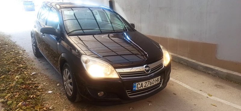 Opel Astra 1.7CDTI, снимка 7 - Автомобили и джипове - 48133673