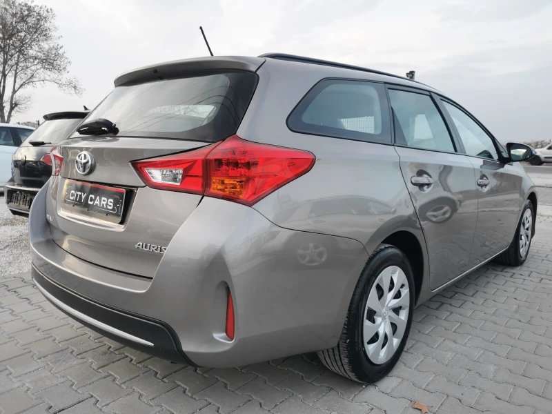 Toyota Auris 1.4 D4D, снимка 8 - Автомобили и джипове - 48444215