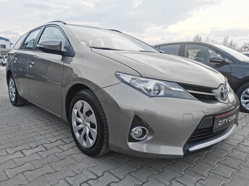 Toyota Auris 1.4 D4D, снимка 6 - Автомобили и джипове - 48444215