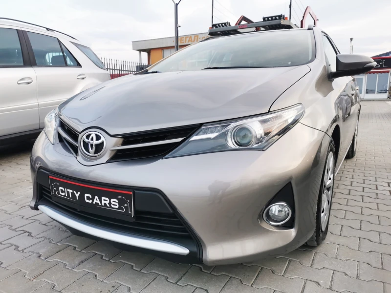 Toyota Auris 1.4 D4D, снимка 2 - Автомобили и джипове - 48444215