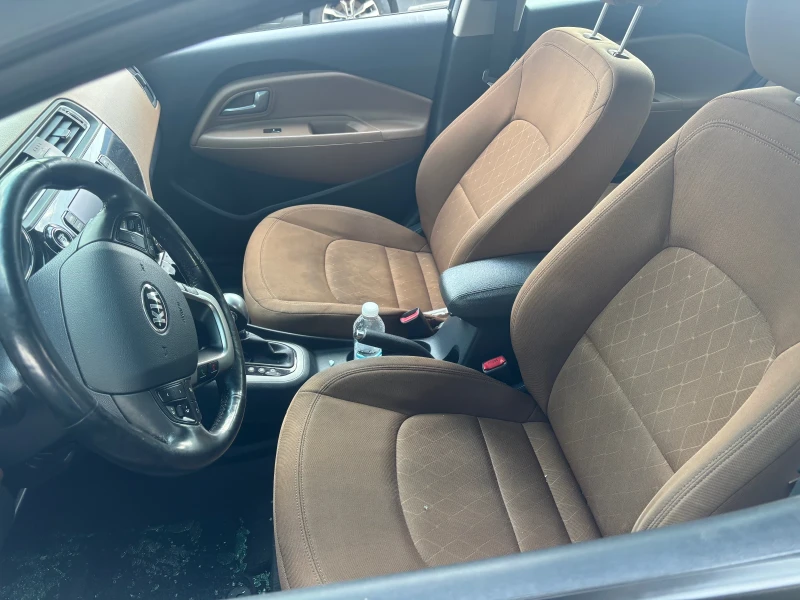 Kia Rio 1.4 G4FAGS, снимка 6 - Автомобили и джипове - 50962195
