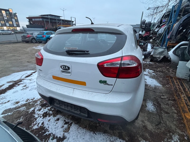 Kia Rio 1.4, 1.2 G4FAGS, снимка 3 - Автомобили и джипове - 50962195