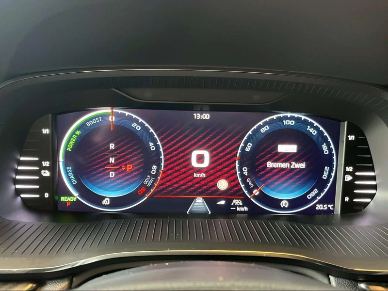 Skoda Octavia RS* 2.0 TSI* DSG* PLUG-IN* DISTR* KEYLESS* , снимка 8 - Автомобили и джипове - 51202363