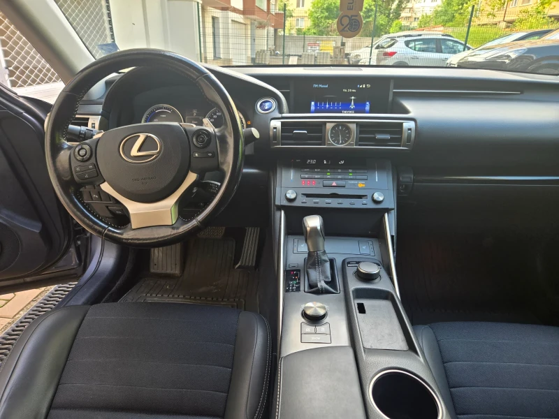 Lexus IS 300 IS300  hybrid  232к.с 4?4, снимка 8 - Автомобили и джипове - 52287530