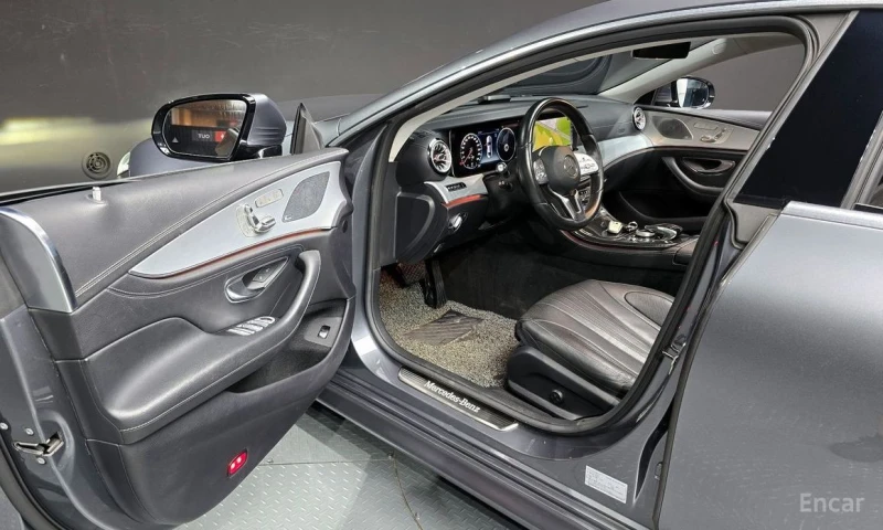 Mercedes-Benz CLS 400, снимка 10 - Автомобили и джипове - 53179945