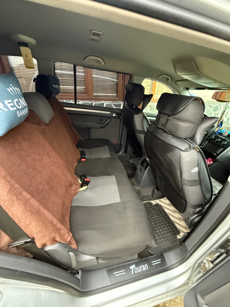 VW Touran 1.9tdi, снимка 6 - Автомобили и джипове - 53386031