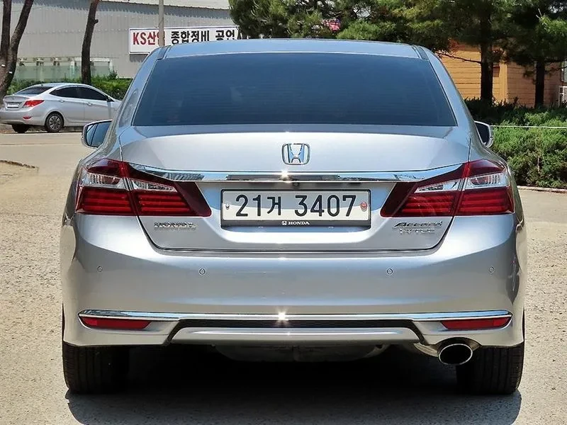 Honda Accord 2.4 9Th Generation, снимка 7 - Автомобили и джипове - 56020738