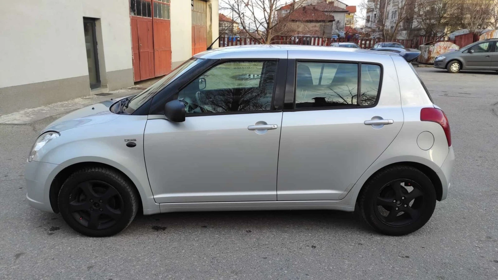 Suzuki Swift 1.3 DIZEL EURO4 - изображение 4