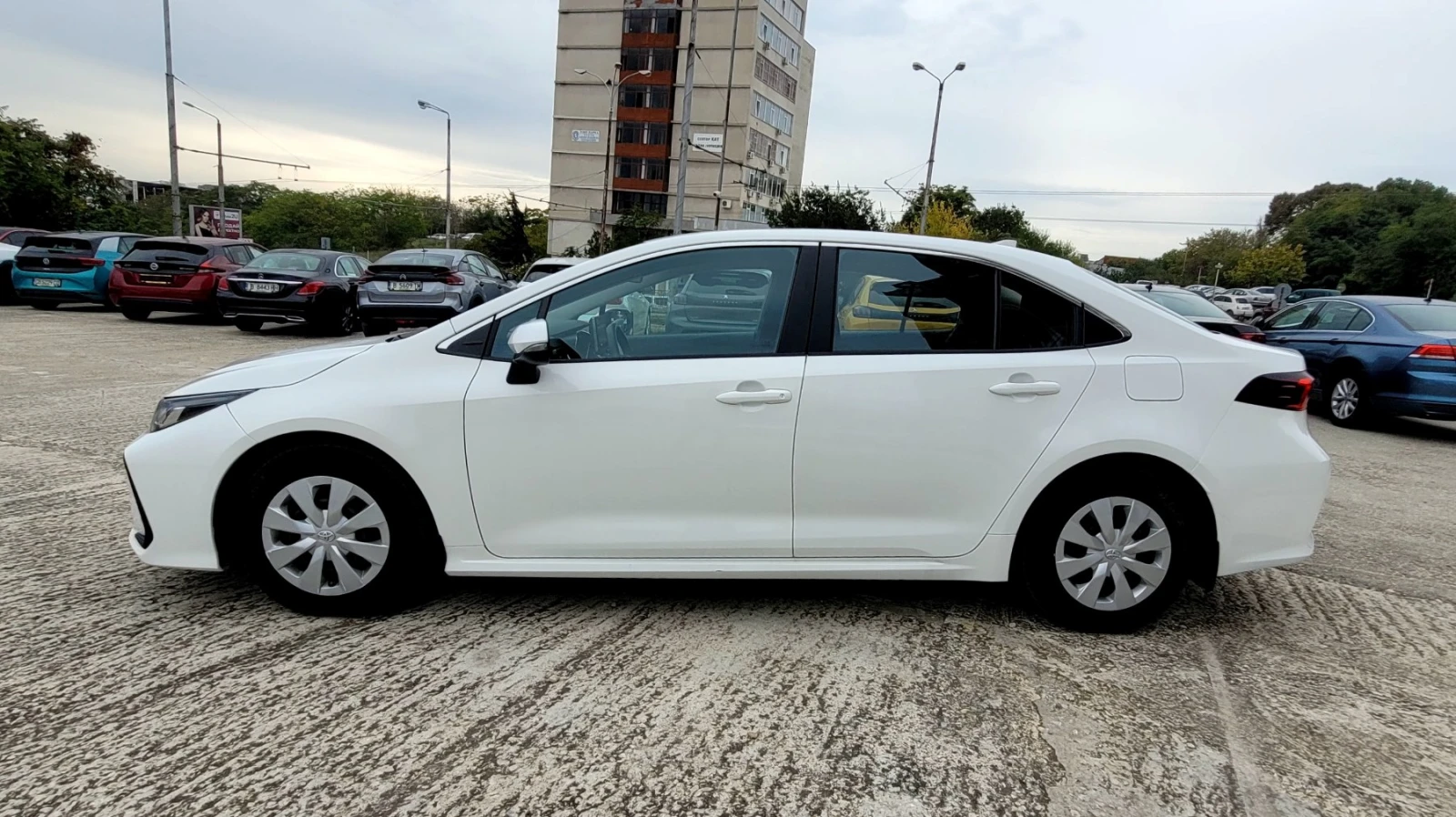 Toyota Corolla 1.8 Full Hybrid Business - изображение 5