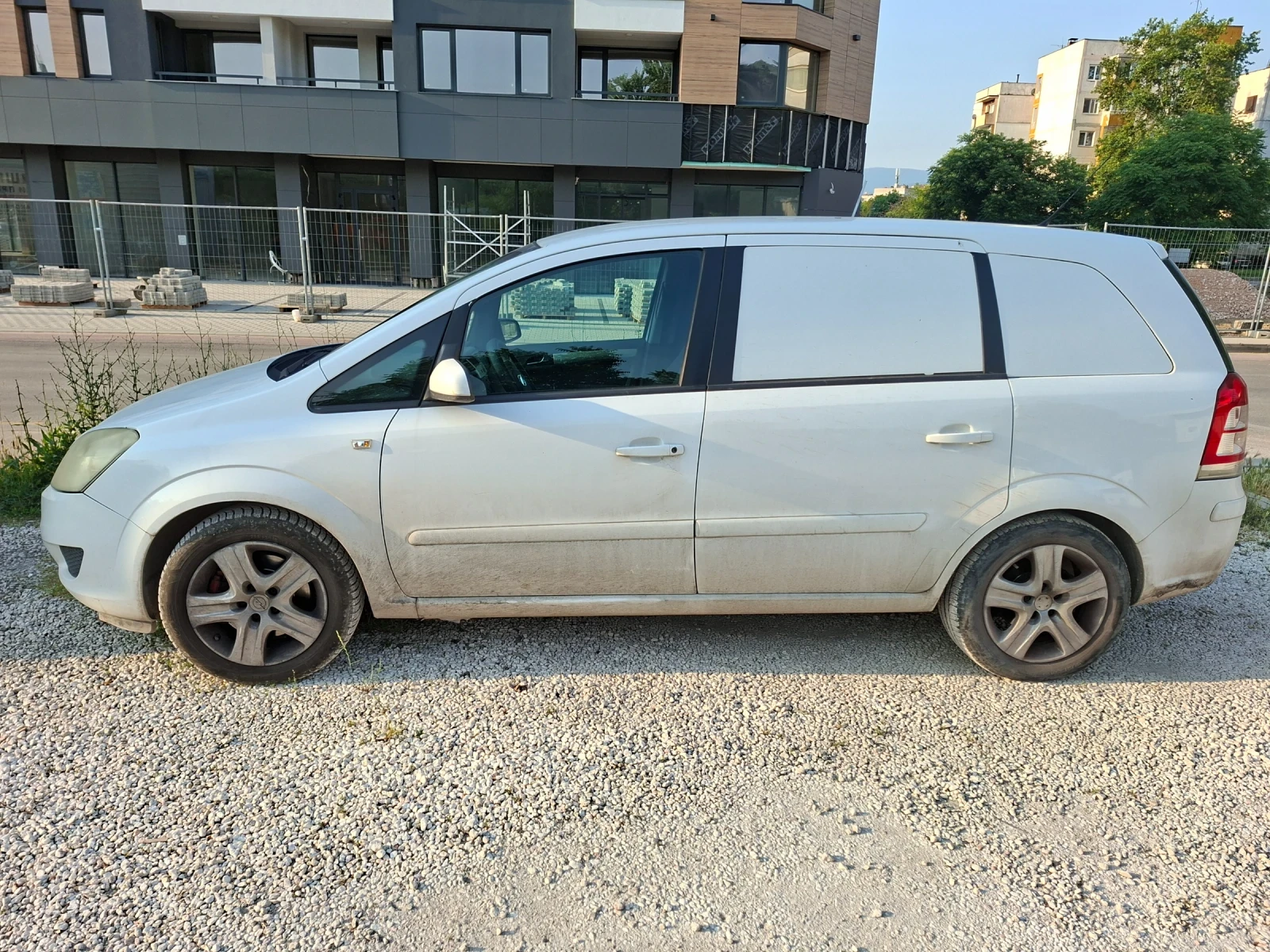 Opel Zafira  - изображение 2