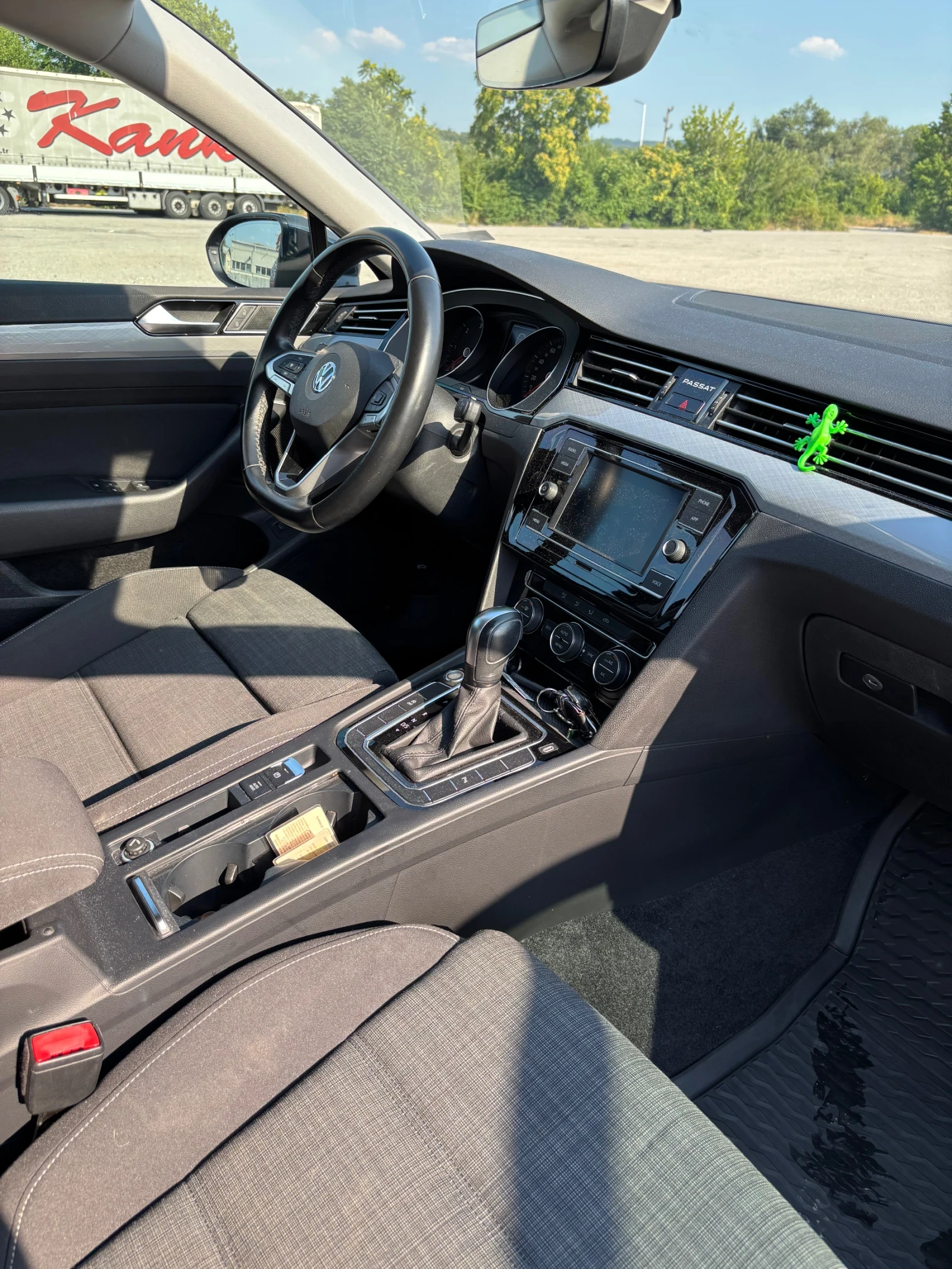 VW Passat  - изображение 8