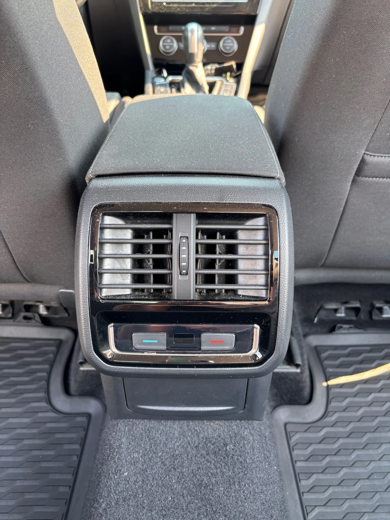 VW Passat  - изображение 7