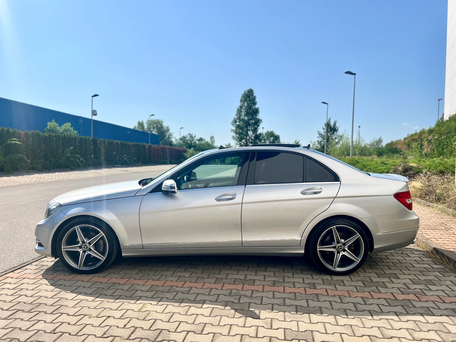 Mercedes-Benz C 220 CDI-Avangarde-Лизинг през Уникредит по 360лв - изображение 4
