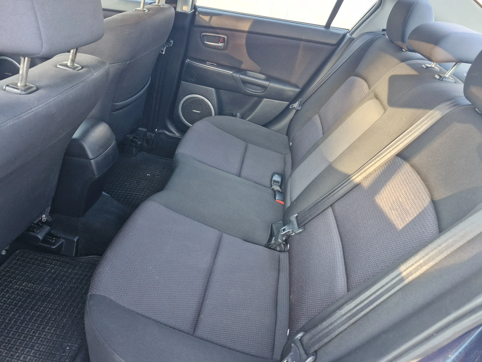 Mazda 3 1.6i - изображение 10