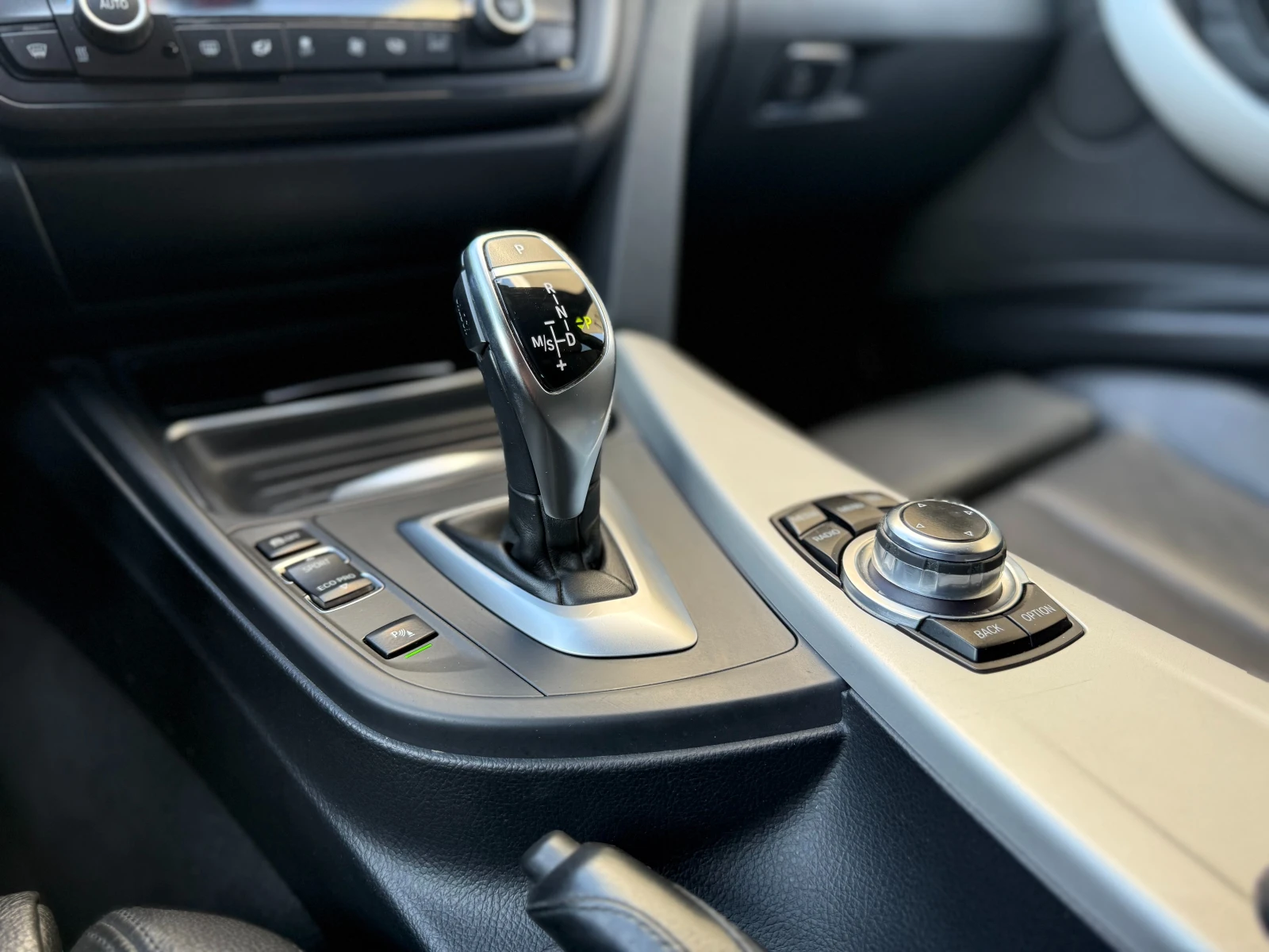 BMW 330 6  /XDrive 258.. | Mobile.bg   11