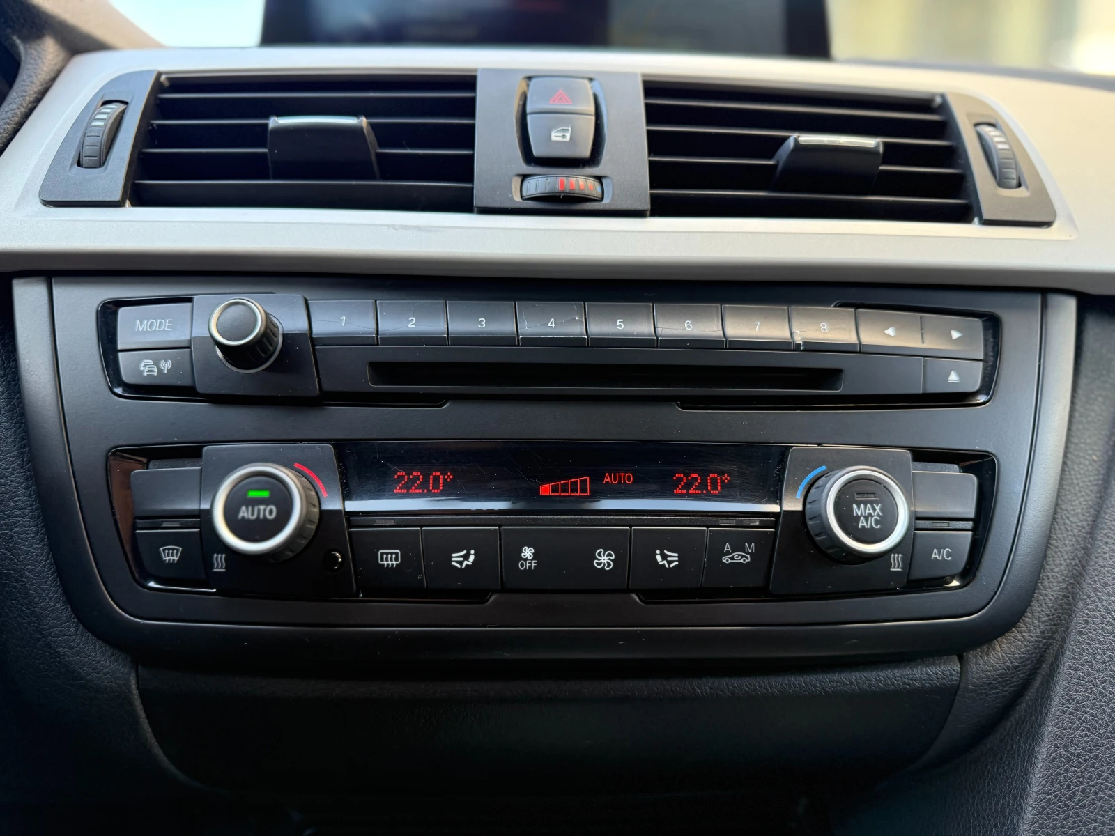 BMW 330 6  /XDrive 258.. | Mobile.bg   12