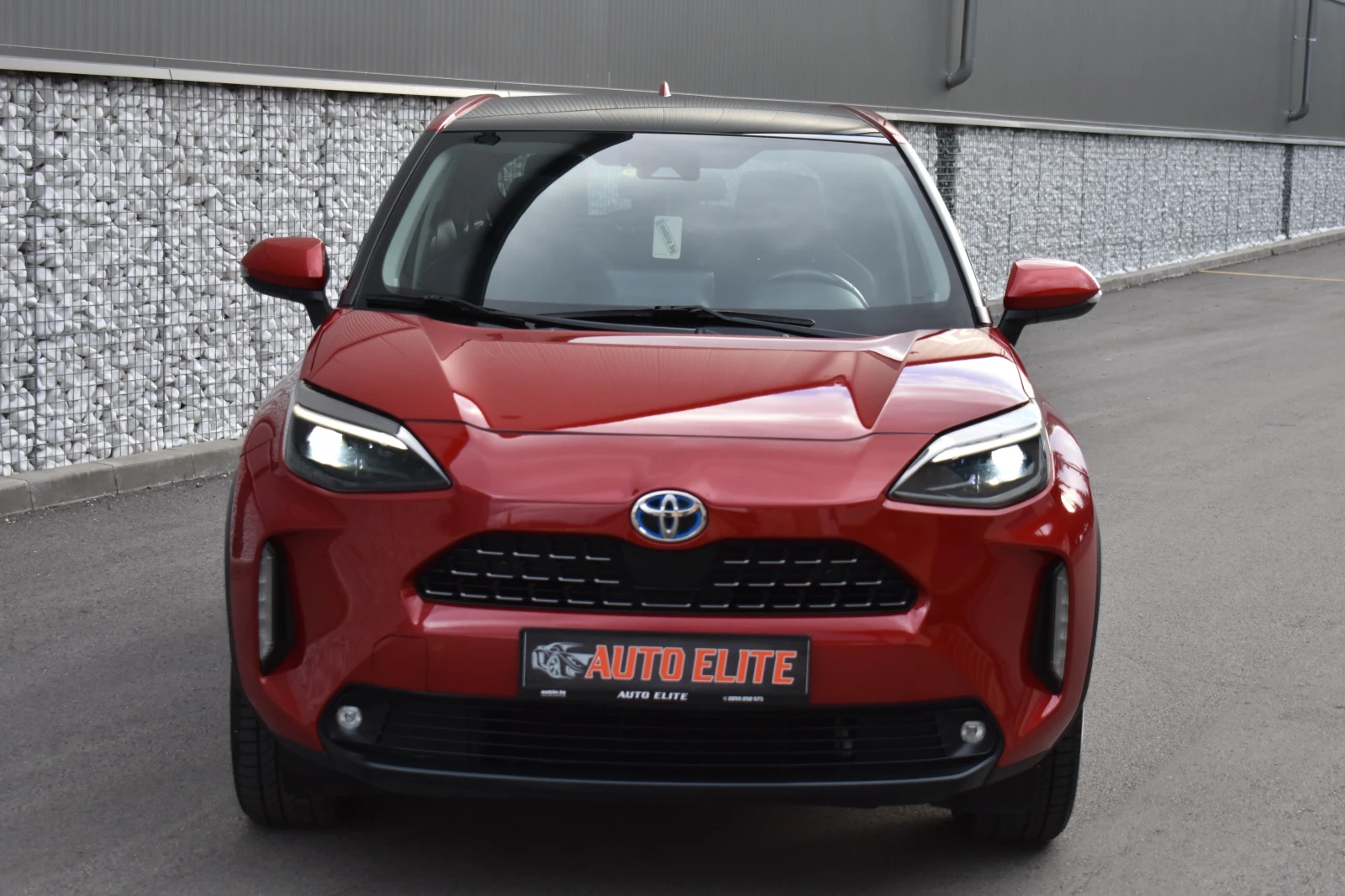 Toyota Yaris Cross 1.5HYBRID/116kc= ELEGANCE= AWD-I= PANORAMA= TOP!!! - изображение 8