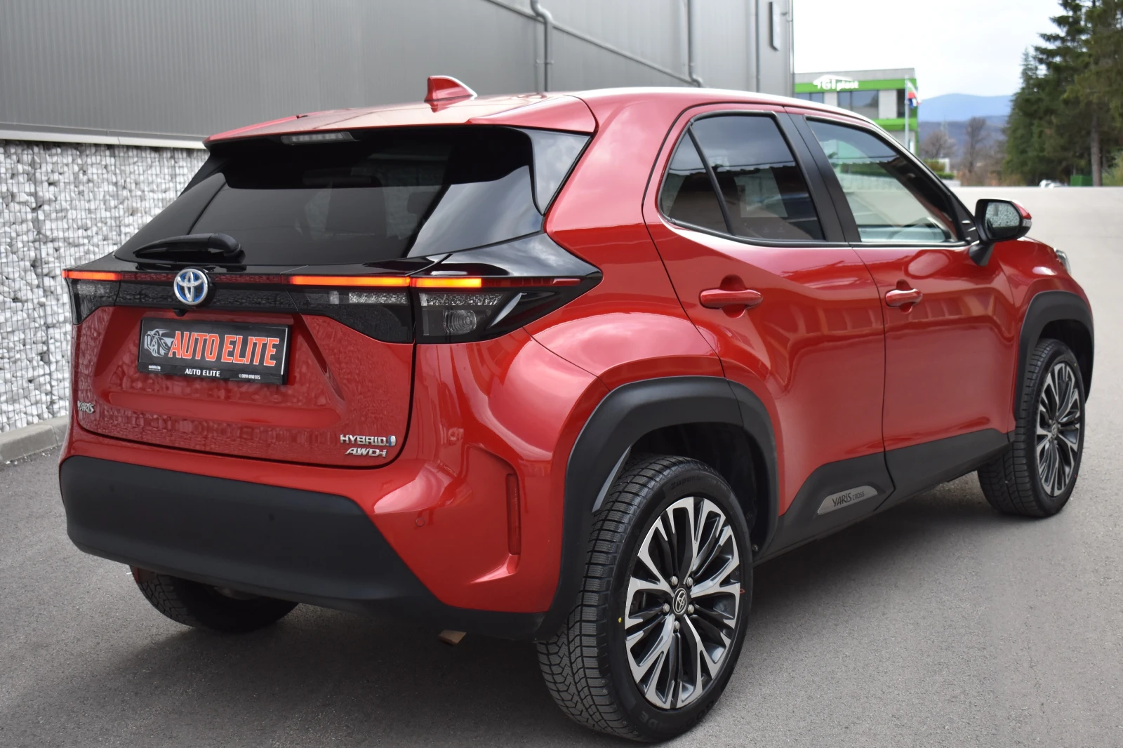 Toyota Yaris Cross 1.5HYBRID/116kc= ELEGANCE= AWD-I= PANORAMA= TOP!!! - изображение 5