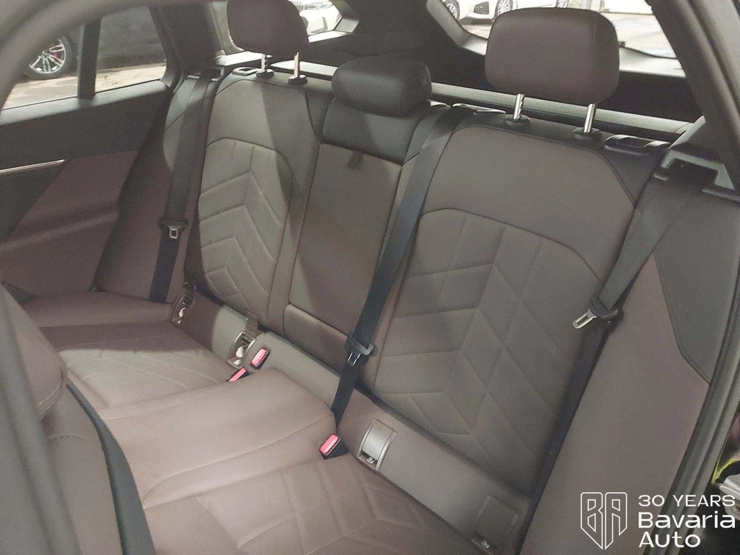 BMW 520 i Touring M Sport Paket Steptronic - изображение 8