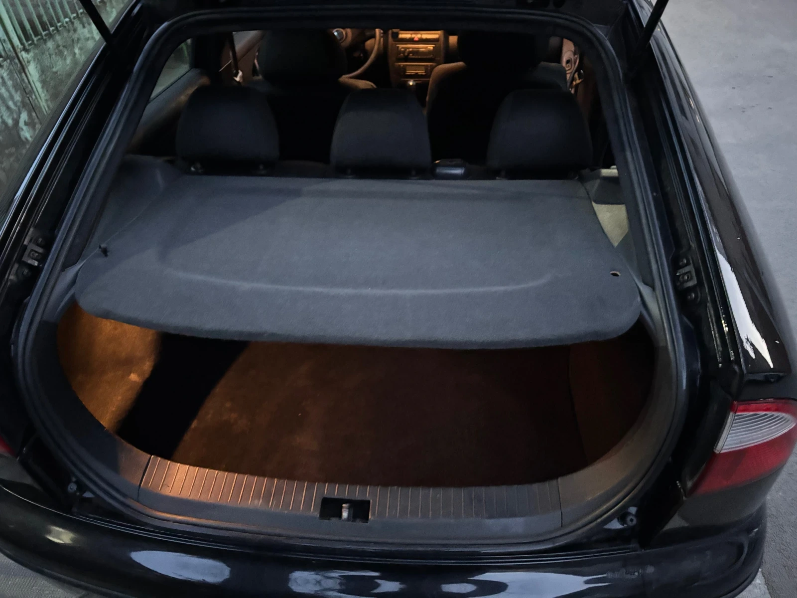 Seat Leon, снимка 8 - Автомобили и джипове - 53785444