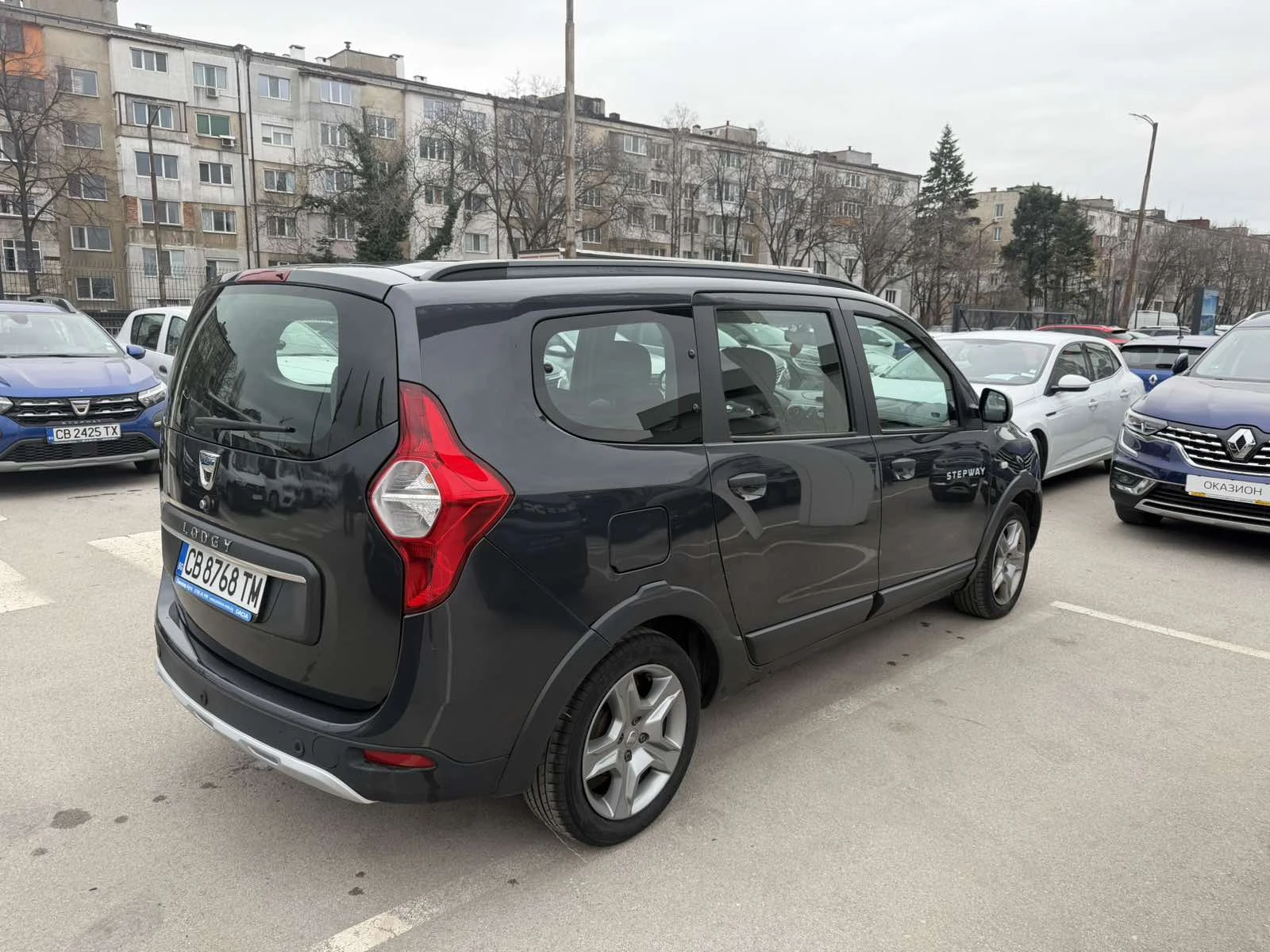 Dacia Lodgy 1.5blueDCi 115k.c./Stepway/6+ 1места, снимка 5 - Автомобили и джипове - 53888831