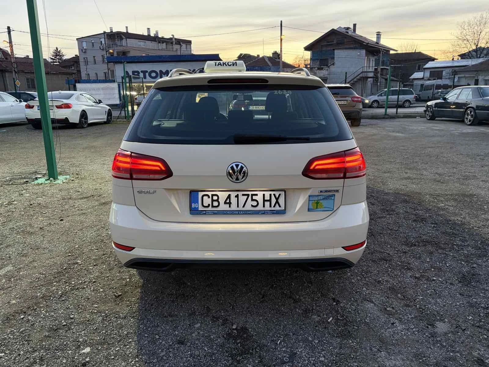VW Golf 1.5 Бензин/Метан, снимка 6 - Автомобили и джипове - 53975995